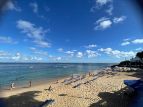 Apartamento com ar condicionado, 2 minutos da praia-103